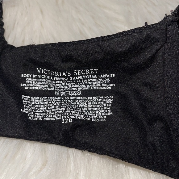 Victoria’s Secret Black Lace Multi-way Padded Bra - Picture 6 of 6